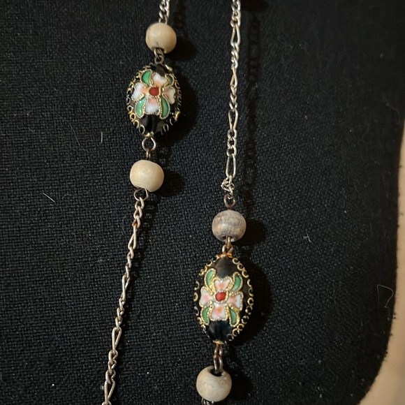 Long necklace - Picture 2 of 5